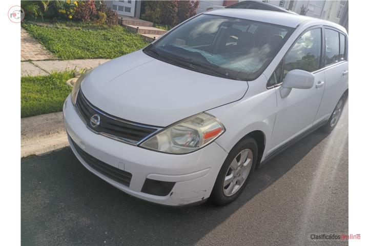 Nissan Versa SL 2010