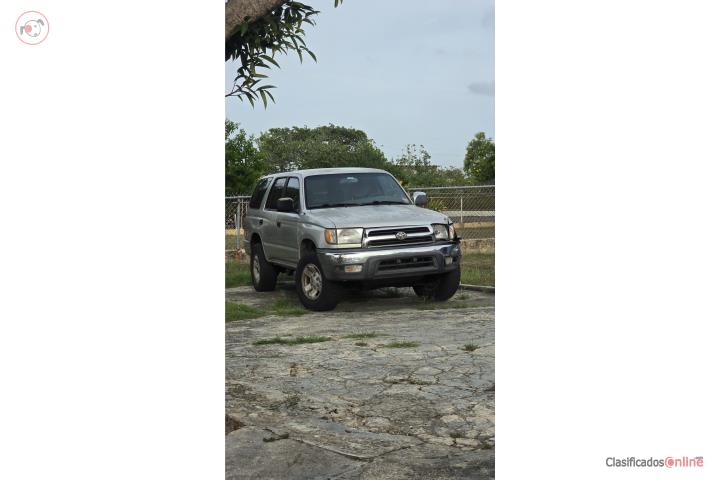 Toyota 4Runner 2000 $1,500