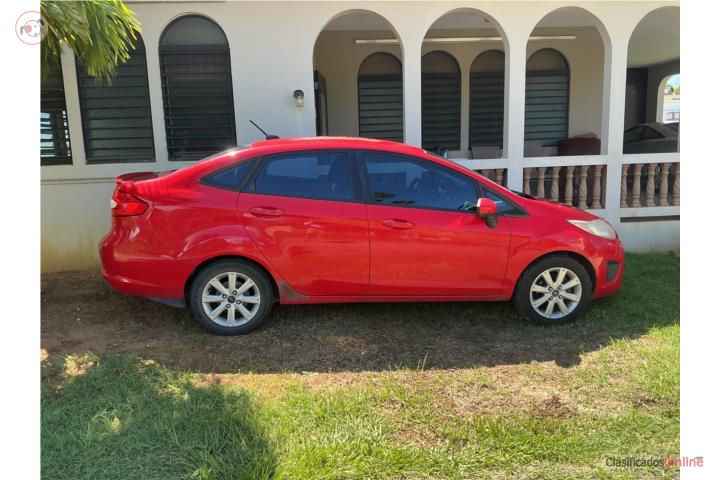 Ford Fiesta 2012 Buenas Condiciones $2250