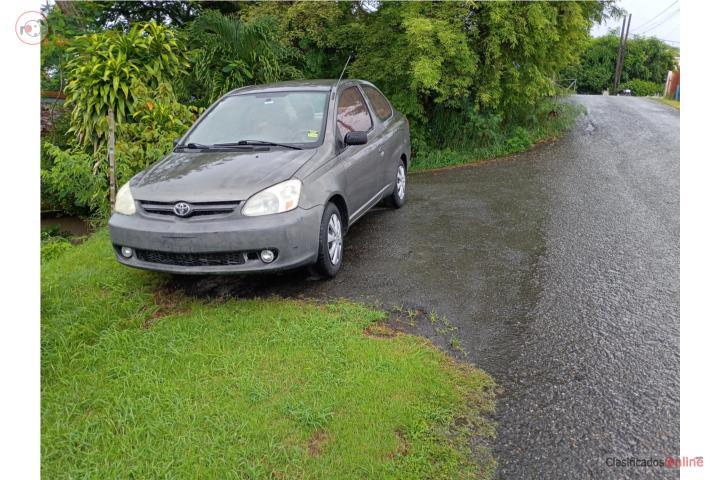 Toyota Echo automático