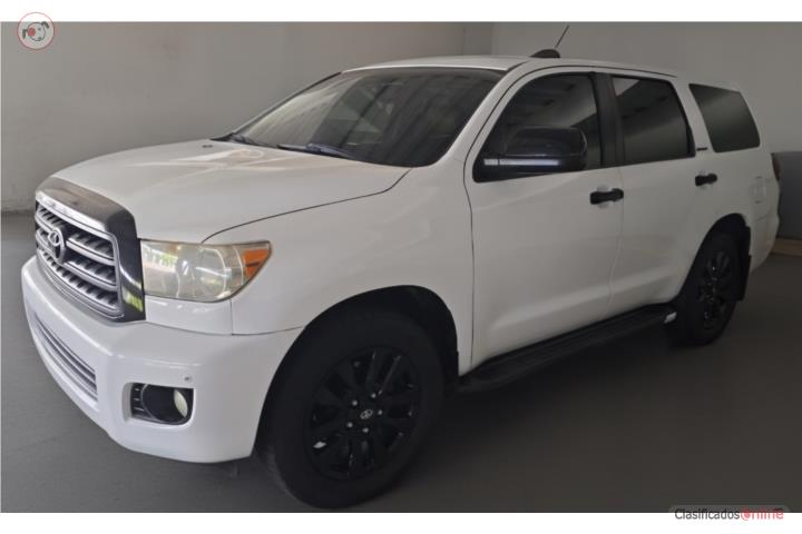 TOYOTA SEQUOIA 2010 LIMITED 4X4 LUJOSA