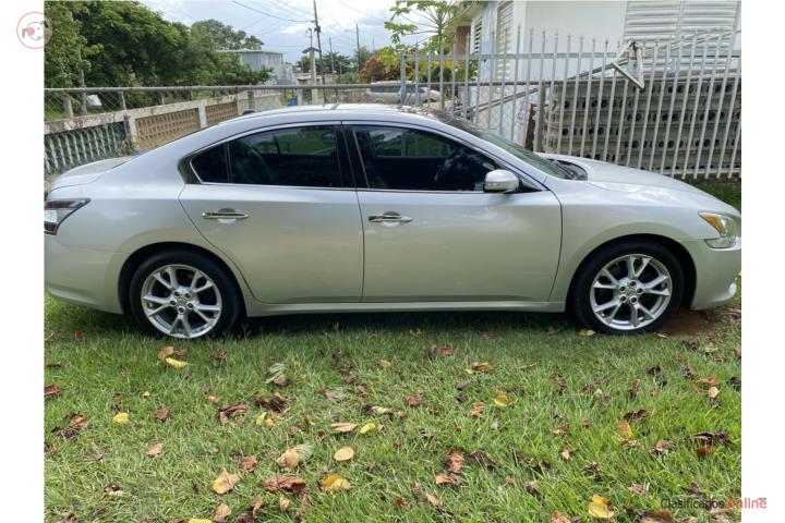 Nissan Maxima 2012