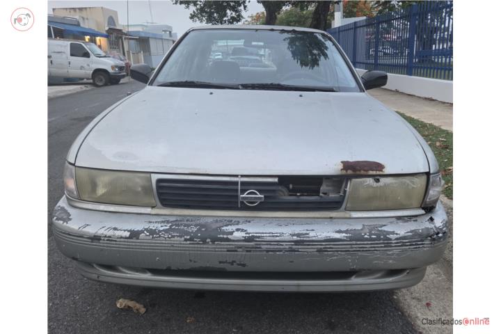 Nissan sentra 94 std, ac, maobete al dia