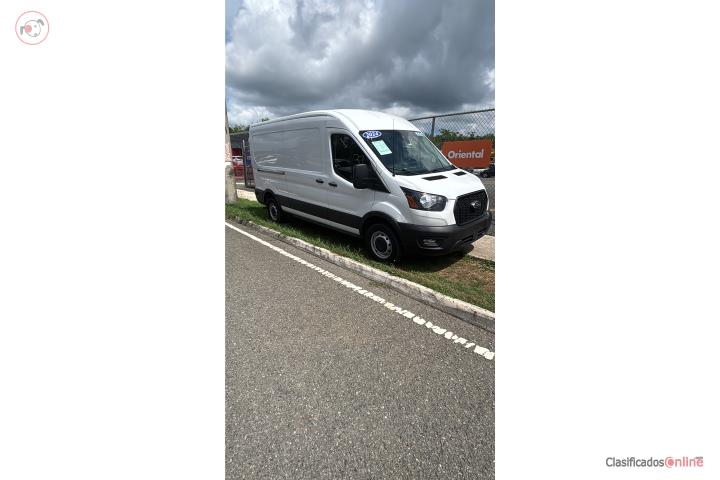 Ford Transit 250 2024