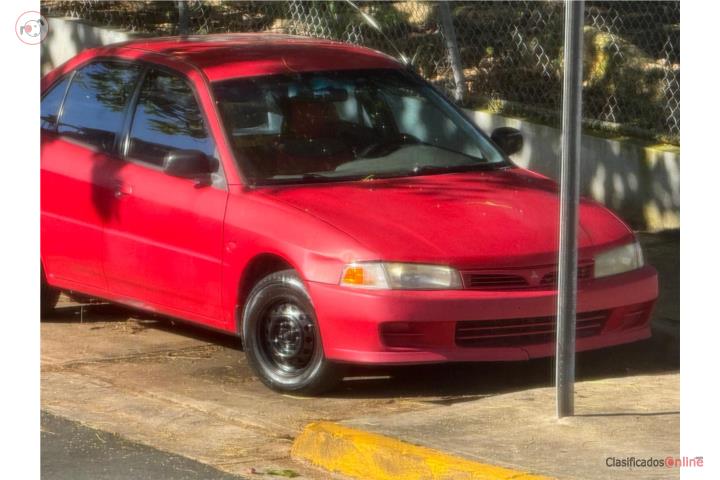 SE VENDE PARA PIEZAS