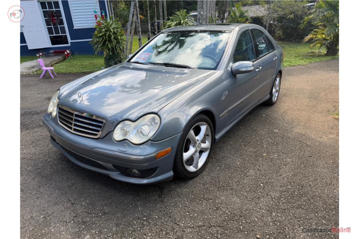 Mercedes Benz C230 año 2006 Buen estado $4000