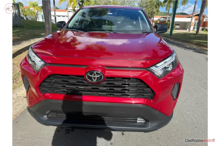 Toyota Rav4 LE 2024