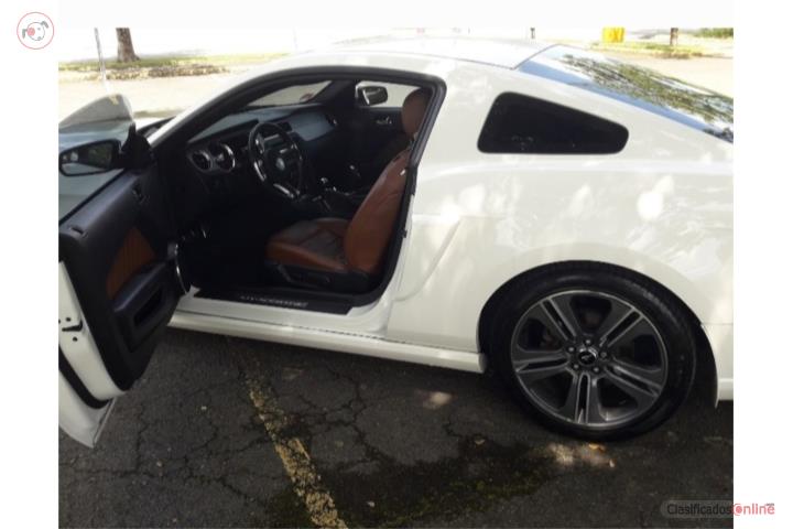 Mustang 2013 V6 Premium