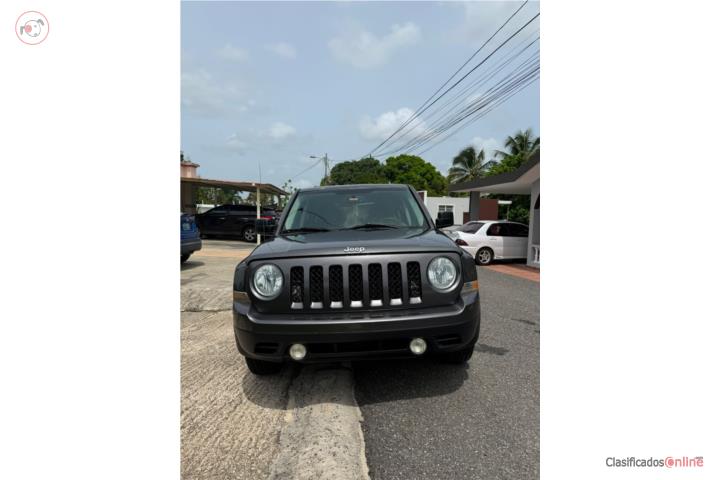 Jeep Patriot 2017 bien cuidada $3,800 OMO