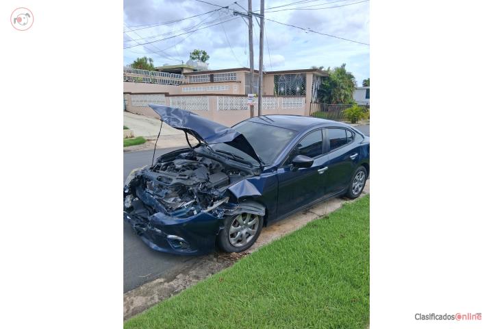 Mazda 3 2014 , chocado de frente