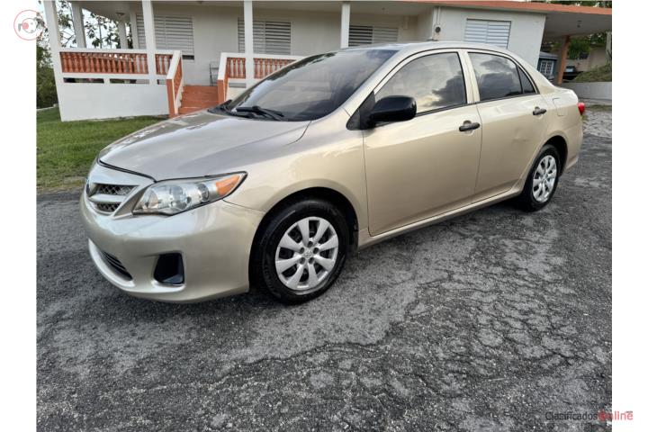 Se vende Toyota Corolla 2013