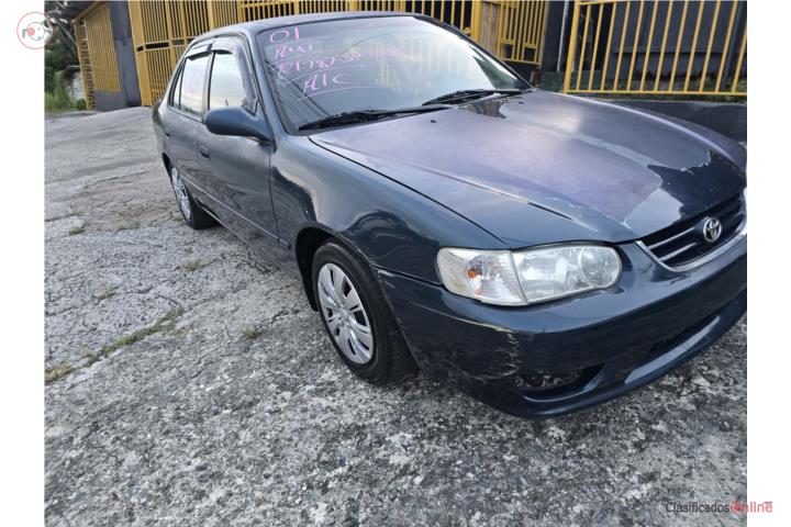 COROLLA AÑO 01