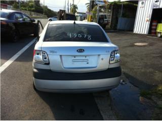 GOMA DE BUMPER TRASERO KIA RIO 2007 Puerto Rico JUNKER FIETO J R 