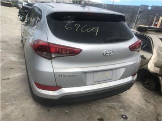 Compuerta hyundai Tucson 2015