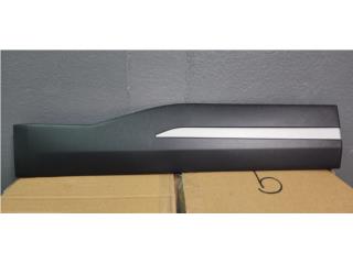  Moldura puerta trasera derecha Nissan Kicks  Puerto Rico Yokomuro Nissan