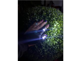 Guante con luz integrada, Puerto Rico