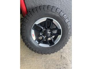 5 AROS 17” JEEP RUBICON CON GOMAS Puerto Rico Import Tire
