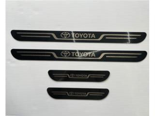 PROTECTOR DE ENTRE PUERTA TOYOTA CARBON FYBER Puerto Rico JRT Auto Interiors