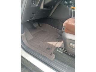 Alfombras tipo bandeja cocoa Puerto Rico JRT Auto Interiors
