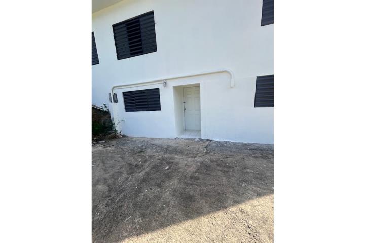 Barrio-Las Cuevas Trujillo Alto Bo.Las cuevas apt i cuarto $800 Apartamento en Trujillo Alto