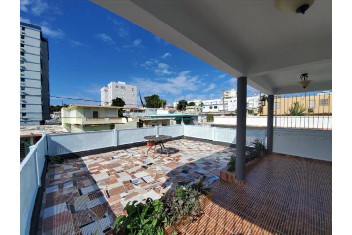 SANTURCE: 1H/1B, MODERNO/NIVEL2/GRAN TERRAZA
