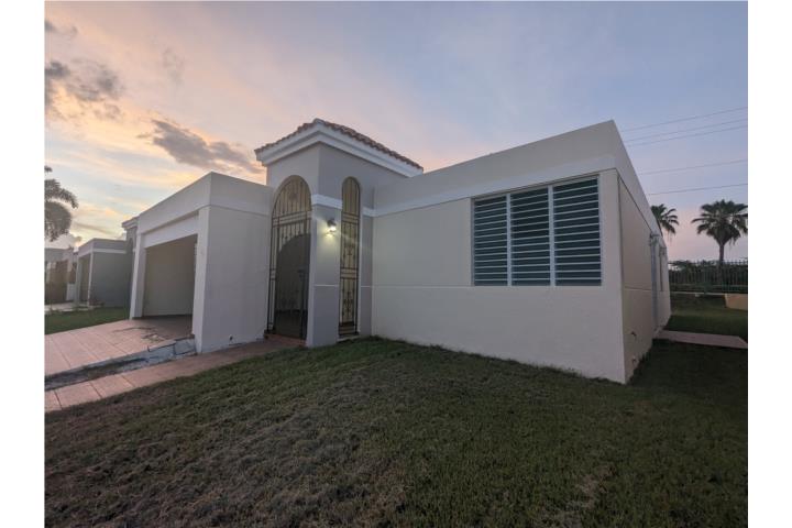 Urbanizacion-Paseos De Jacaranda Parque de Jacaranda - Excelente y Amplia Casa en Santa Isabel