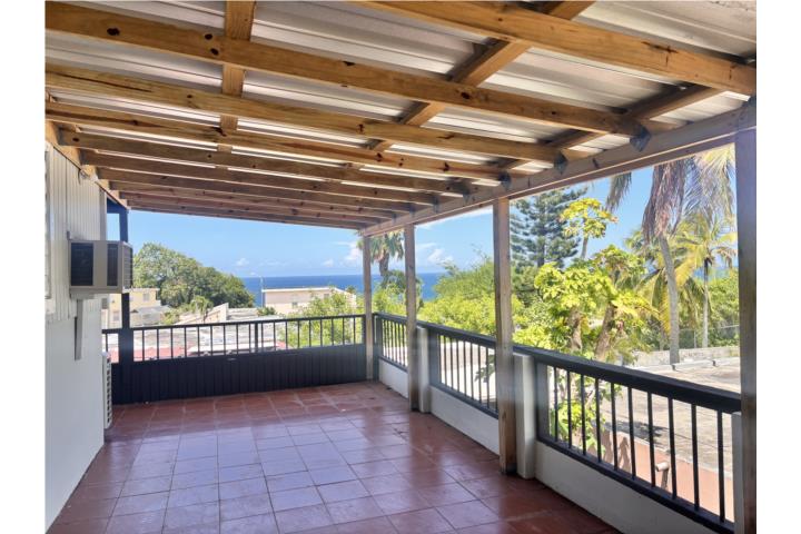 Urbanizacion-Jardines de Arecibo Jardines de Arecibo 3H/1.5B Casa en Arecibo