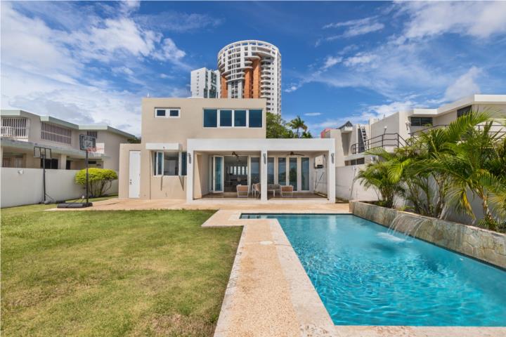 Urbanizacion-Mansiones De Alejandrino Nombre: 5BR Home with pool,generator,terrace Casa en Guaynabo