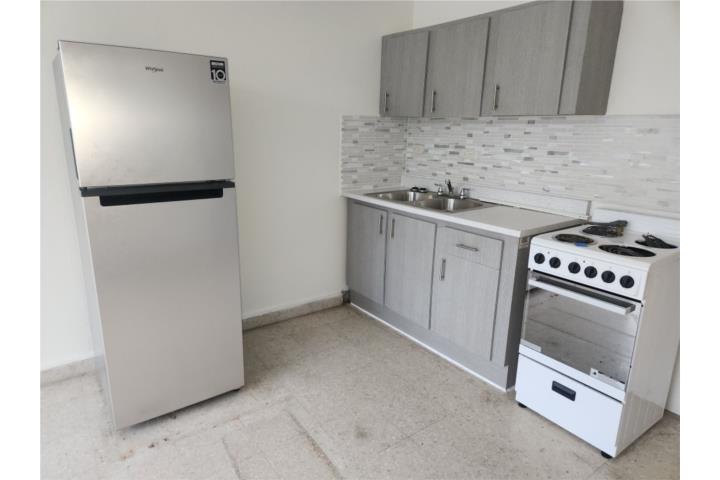 Urbanizacion-Paradise Apartamento Urb. Paradise Caguas segundo nivel Apartamento en Caguas