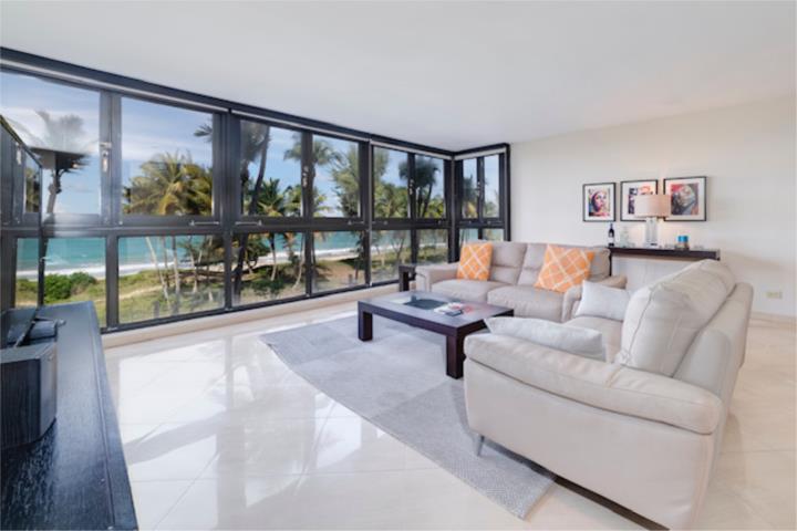 Condominio-Villas Del Mar Villas del Mar 2 bedr 2bath 1pkg VISTA AL MAR Apartamento en Carolina - Isla Verde