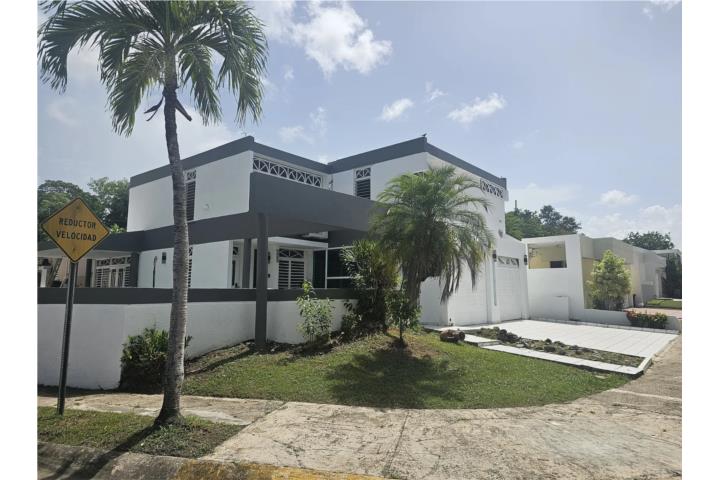 Urbanizacion-Ciudad Centro Urb. Ciudad Centro Los Caciques - 4BED&3BA Casa en Carolina