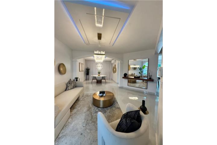 Urbanizacion-Brighton Country Club Beautifully Remodeled Townhouse in Brighton Casa en Dorado
