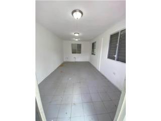 Cayey las Vegas - Comercial de 10� x 20� 