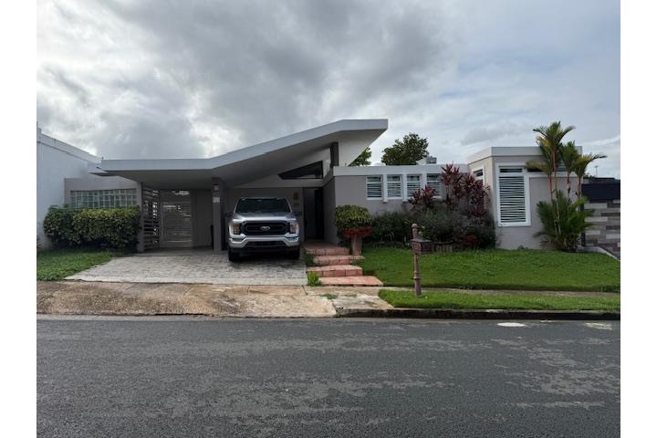 Urbanizacion-El Remanso El Remanso 4 y 2. Piscina planta. $3,500.00 Casa en San Juan - Río Piedras