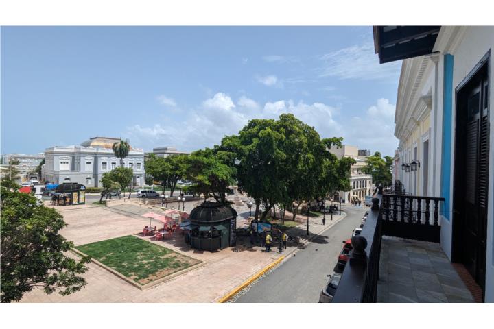 Barrio-Viejo San Juan -Zona Historica Exceptional Corner Apartment Overlooking OSJ Plaza Apartamento en San Juan - Viejo SJ