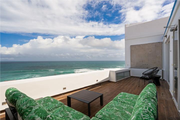 Barrio-Viejo San Juan -Zona Historica 3/2 Ocean View Villa with Patio and Terrace Casa en San Juan - Viejo SJ