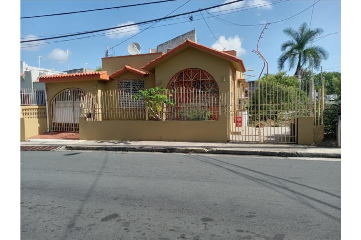 Urbanizacion-La Granja Urb. La Granja con serv de agua y luz incluidos! Casa en Caguas