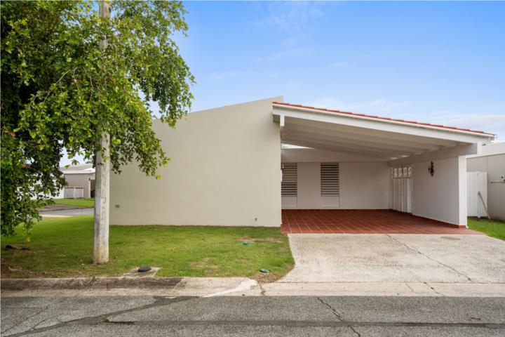 Urbanizacion-Villa Franca Palmas del Mar VILLA FRANCA- PALMAS DEL MAR - REMODELED Casa en Humacao - Palmas