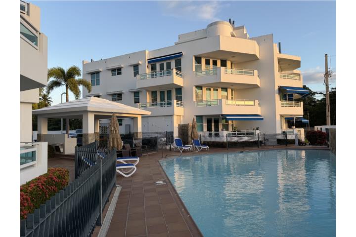 Condominio-Las Coronas Las Coronas walk to the beach Apartamento en Rincón