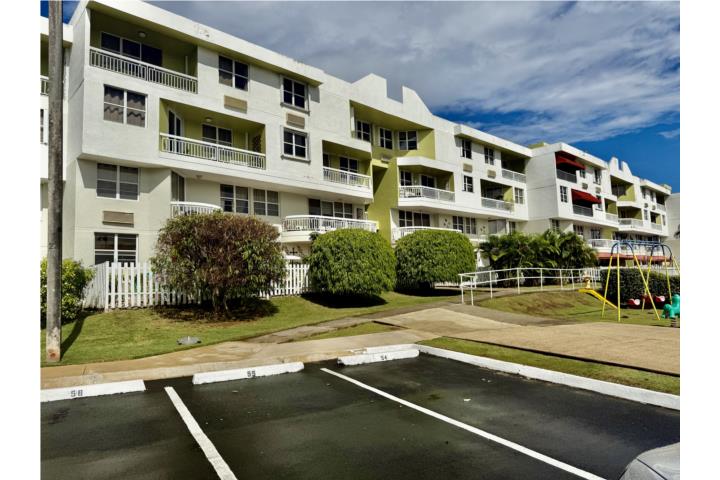 Condominio-Paseo Monaco Apto Garden Remodelado en Paseo Mónaco Apartamento/WalkUp en Bayamón