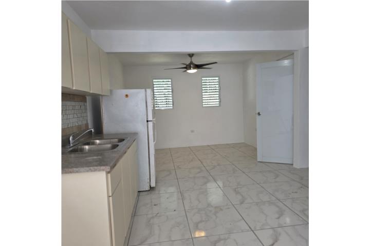 Urbanizacion-Lomas Verdes Lomas Verdes 2h 1b Apartamento en Bayamón