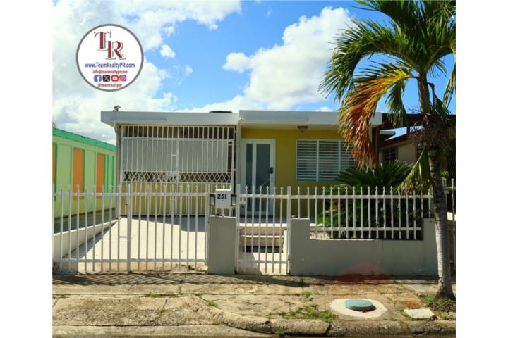 Urbanizacion-La Marina ¡Espectacular TERRERA 3H/1B! Casa en Carolina