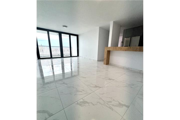 MIRAMAR PLAZA renovated with views!!