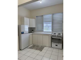 Apt en Rio Piedras, con agua y luz de 1 hab 1 bao
