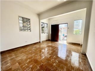 Apt for rent in Villa Palmeras. Walk to the Beach!