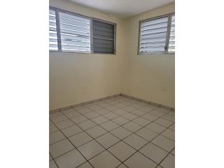 Alquiler Barrio Hato Tejas Hato Tejas, Apt 2-1  $725 segundo piso Bayamn
