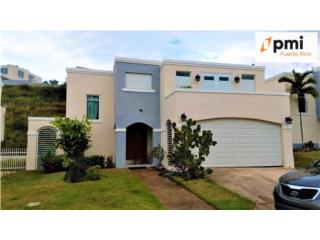 Casa de 2 Niveles, 3 Cuartos, 2.5 Baños