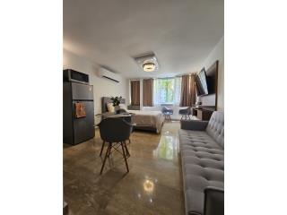 Condominio-Los Corales Los Corales Studio Isla Verde Ave. Equipado! Apartamento en Carolina - Isla Verde
