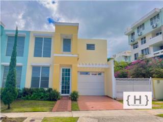 Paraiso de Carolina (Town House)