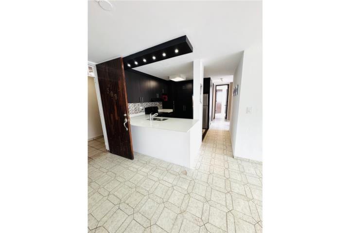 Condominio-Mundo Feliz MUNDO FELIZ Apartamento en Carolina - Isla Verde